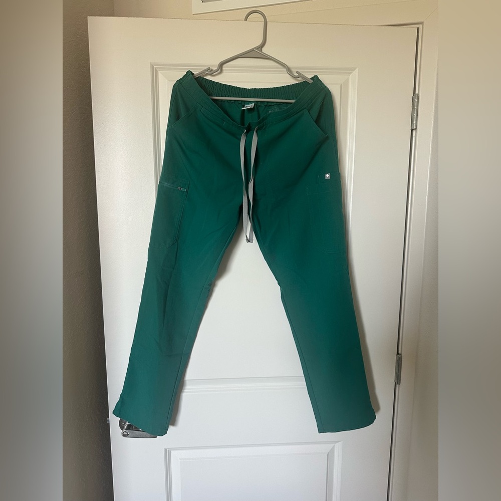 Figs Yola Scrub Pant - Hunter Green